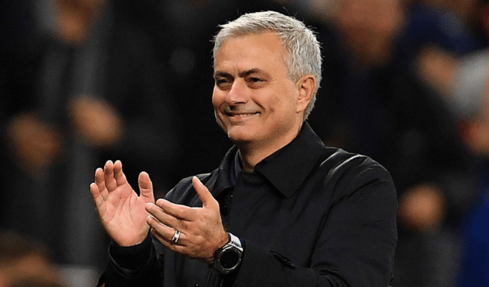 穆帅发INS引争议！凯恩获奖后感谢穆帅：他让我变得更好！