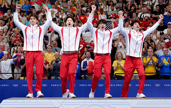 中国游泳队打破美垄断夺冠，徐嘉余潘展乐等创造辉煌