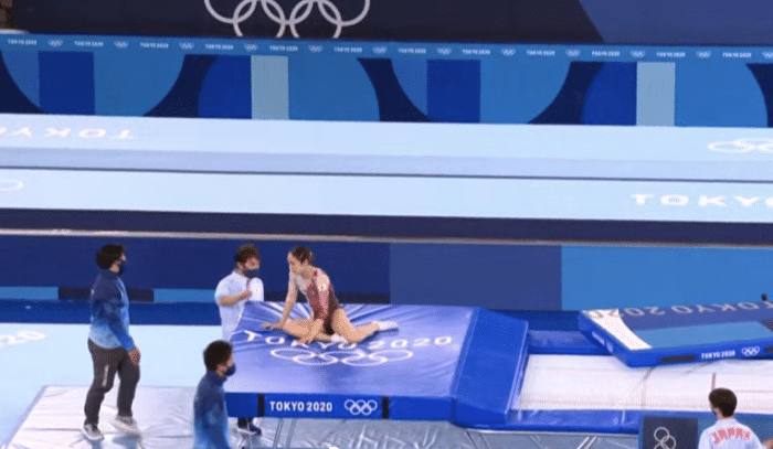 桥本躺枪！三大蹦床选手集体失误，日本队最高分，裁判引争议