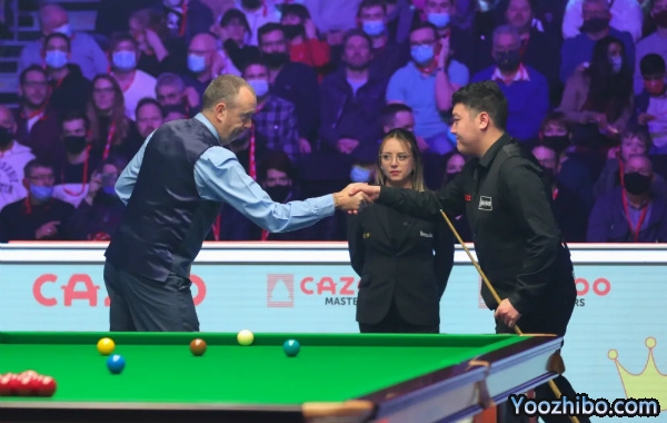 【大师赛战报】颜丙涛遭威廉姆斯逆转 罗伯逊6-3麦克吉尔！