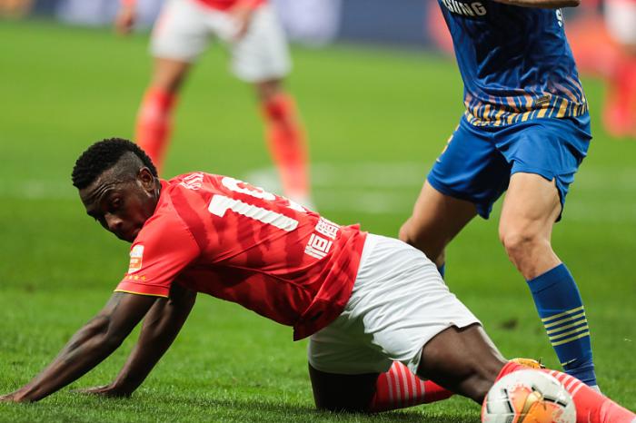 恒大太背！蒋光之后费南多进球入伤兵营，国足选洛国富还是吕文君