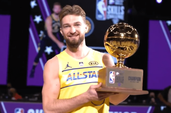 保罗卫冕篮板王，库里破三分赛纪录，一哥：你们不配看我兄弟打球