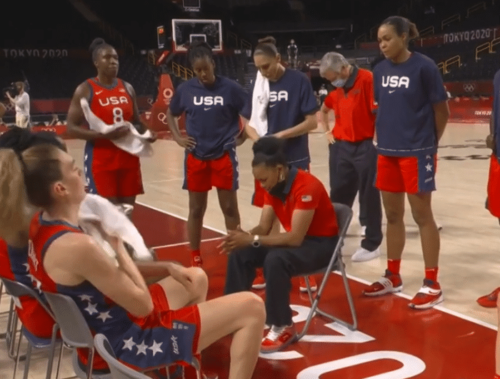 豪取3连胜！美国女篮逆转胜法国，美国日本法国携手晋级8强