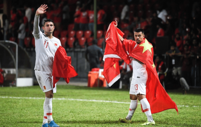 2-0！中场+金靴破门！国足创2大纪录，李铁率队轰26球，2巨变奏效