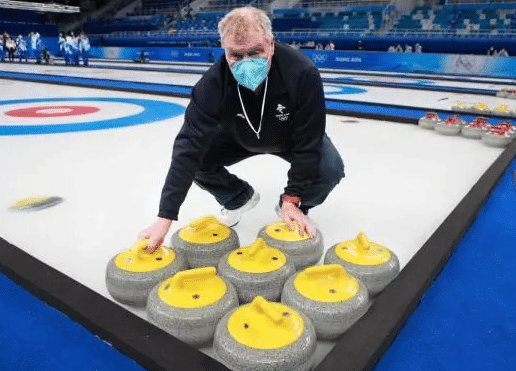 水立方有多美？美国冰壶女将不吝啬赞美：能在这里比赛很荣幸