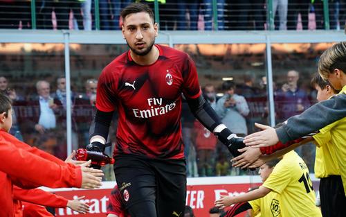 两大交易确定！大巴黎锁定超级门将，米兰操作太及时