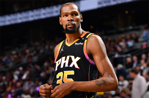 杜兰特3万分里程碑之夜成里程悲：超詹皇纪录却因失误痛失比赛