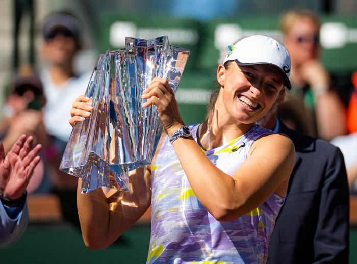 波兰新星不该那么快登顶！巴蒂清除排名险造尴尬，李娜经历让人唏嘘