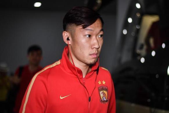 为吴曦腾位置？恒大26岁国脚没来冬训铁定离队！8百万年薪或大幅缩水