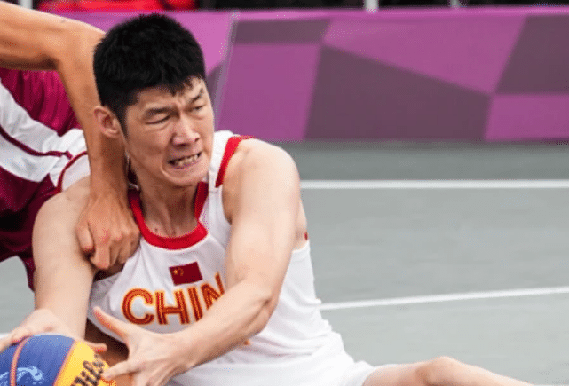 胡金秋赛后动情落泪！遗憾未能出线：不光我累大家都累 我们拼到了最后