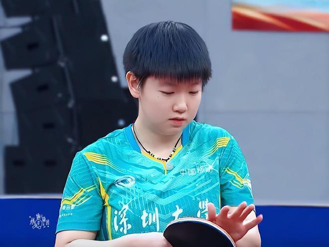 孙颖莎为何敢和刘国梁打闹？王楠评价准确，背后原因让人破防