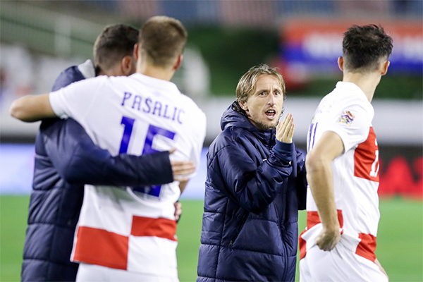 国足预计首发安排，伊万的做法、人员变动和0归化，那后续会怎样呢