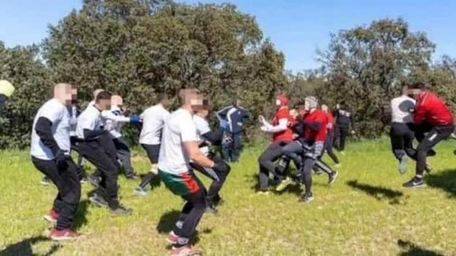 皇马&马竞球迷线下10v10约架，皇马球迷战胜