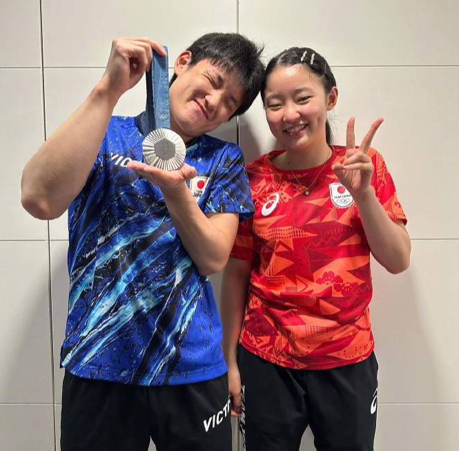 巴黎奥运乒乓赛场：张本兄妹表现欠佳，中国豪取五金五连冠