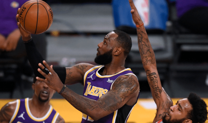 生涯第49次！詹姆斯5项数据领跑全队太疯狂！历史第二仅29次