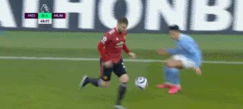 曼联官方: 卢克-肖当选3月最佳, 连续两月获奖