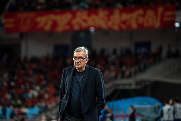 曝伊万向足协提两大要求：中超提前开，增加 1 - 2 位归化