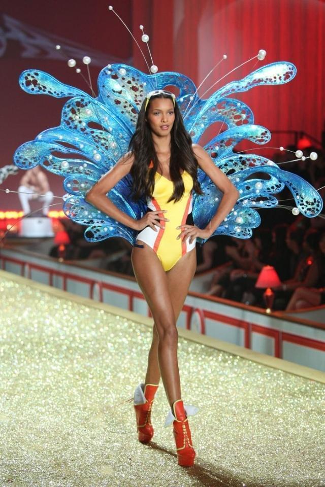 诺阿宣布退役，生涯收入1.42亿，扣除费用，诺阿到手有多少？