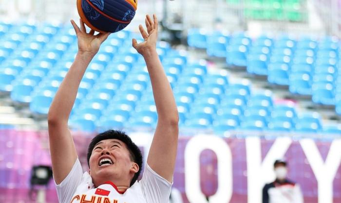 1胜1负！女子三人篮球结束首日争夺，成绩差强人意，但比男篮强