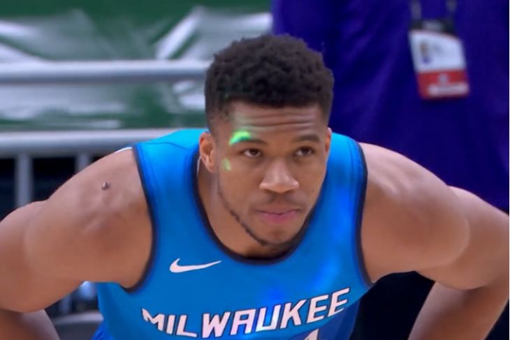 历史第三！字母哥连续14场比赛得分&篮板领跑全队