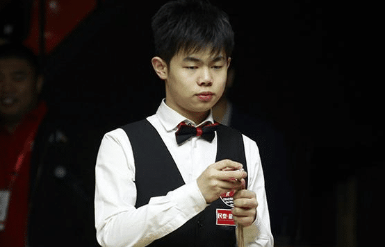 中国00后爆出大冷：痛击斯诺克世界第3！中国军团6人挺进32强