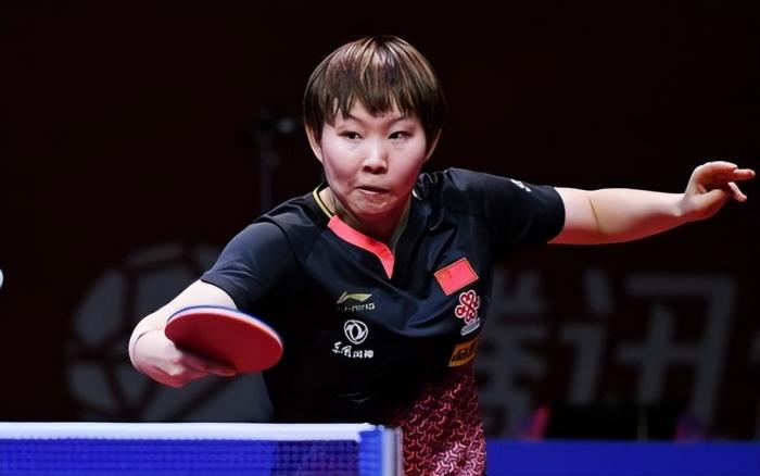 官宣！国乒世界冠军受邀参赛，一度重病入院，已淡出赛场1年半