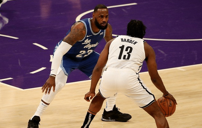 下坡VS上坡！湖人篮网走上不同道路，本赛季NBA或有新王加冕