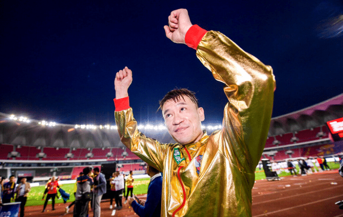 媲美郑智！2冠中场确认“功成身退”+火速转职，39岁已轰57球44助