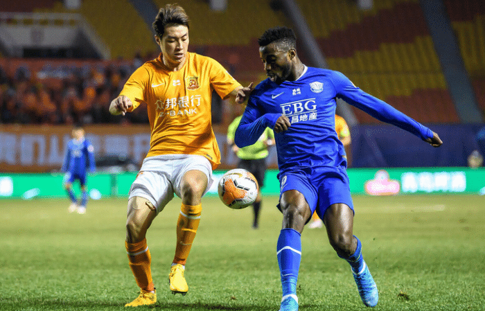 恒大2旧将已续约！中超降级队准备回归，津门虎3大首发或一同加盟