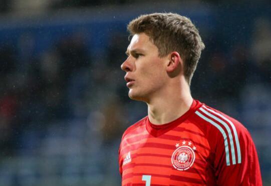 硬气反挖? 德媒: 多特有意拜仁门将努贝尔