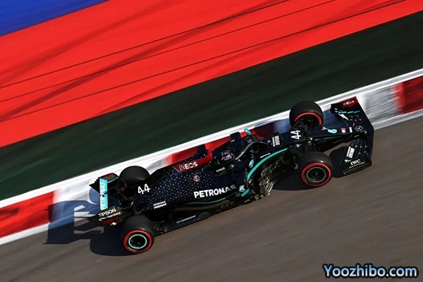 F1俄罗斯大奖赛第三次练习赛：汉密尔顿再创记录