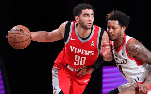 火箭一签一裁！双向合同引进17+8内线，22岁射手正式告别休城