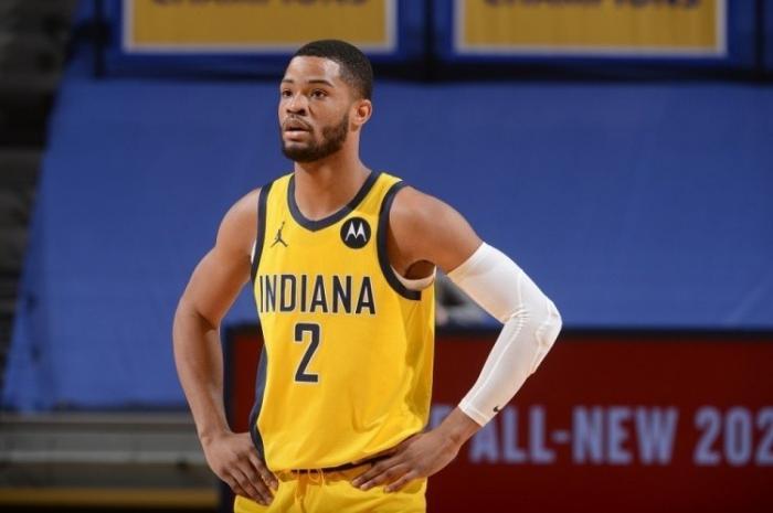 参赛的球员都在为这场举世瞩目的比赛积极备战着，届时将精彩激烈吸引数以万计球迷的瞩目。