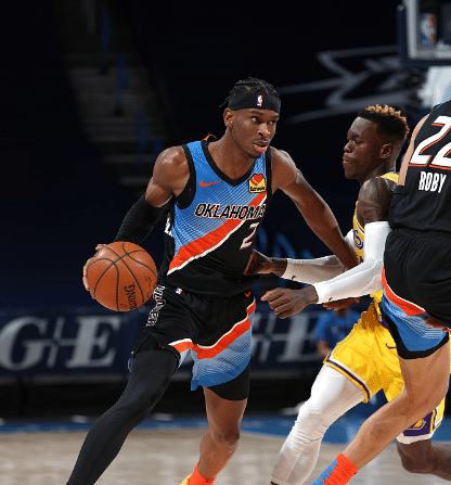 开赛20天后，施罗德终于开窍了，越来越融入湖人了