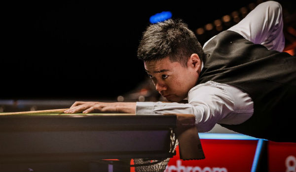 丁俊晖4-6罗伯逊无缘冠中冠4强 最后时刻犯规认输