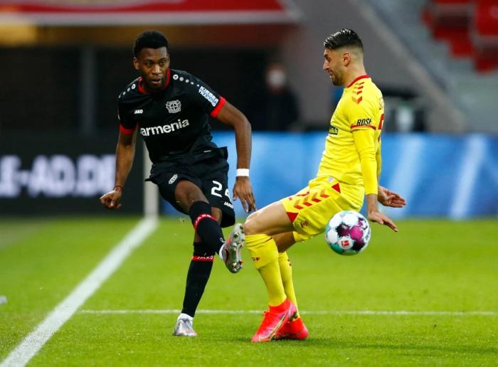 曼联悍将转会后依然倒霉，十字韧带重伤赛季报销！双膝均曾遭重创