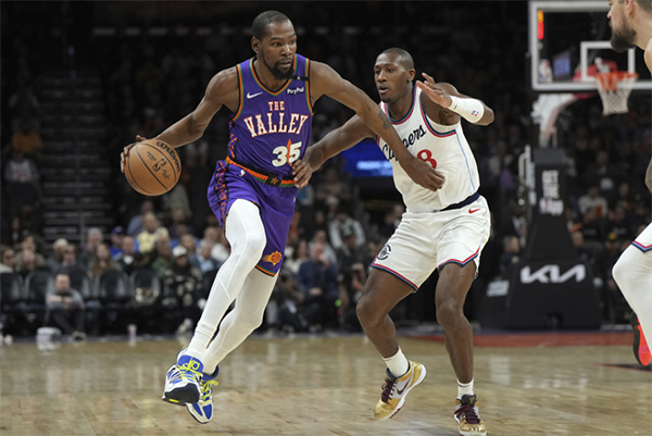 惊！太阳逆转快船，杜兰特末节爆发，与主帅疑似内讧后续成谜