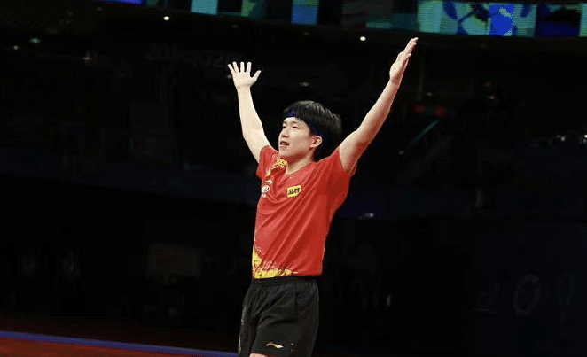 教练组或迎巨变！国乒男单全军覆没，球迷：给王楚钦配主管教练