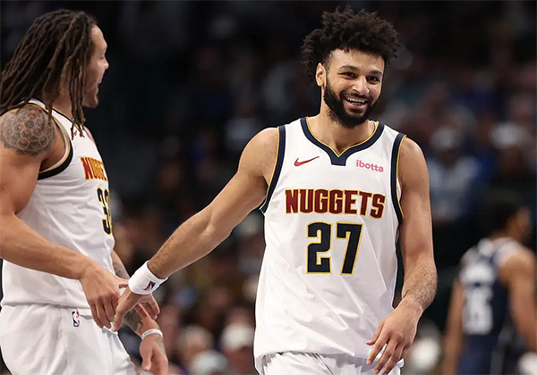 双核暴走！穆雷狂砍45分三胜独行侠 约基奇创历史最快纪录