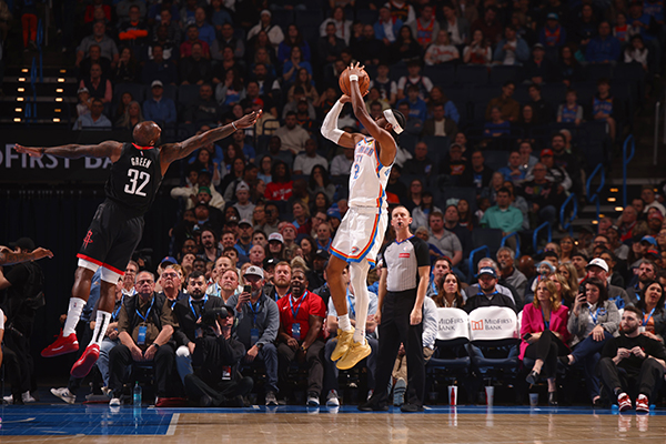 4次50+领跑联盟！亚历山大51分封神 雷霆50胜西部断层