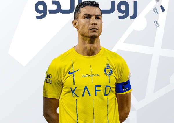 高龄C罗再创辉煌，沙特联月最佳球员四度易主