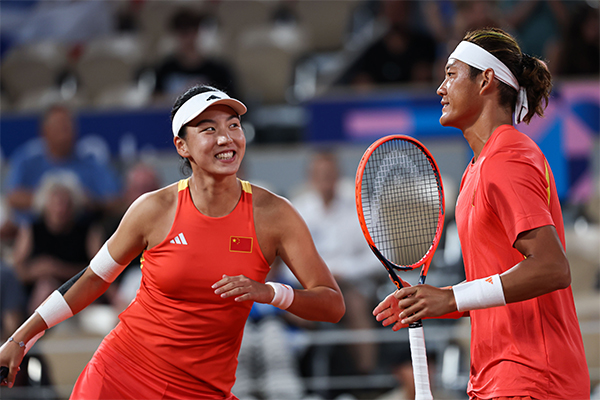 巴黎奥运网球混双，中国组合张之臻/王欣瑜斩获银牌