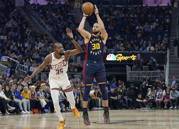 71分火力全开！太阳三巨头血洗勇士，杜兰特嘴炮点燃战火