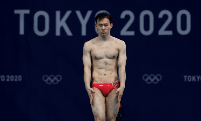 中国队第30金稳！谢思埸摘金，王宗源夺银，日本41岁老将失误炸鱼+泪洒赛场