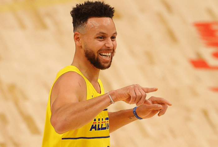 库里上赛季为何会拒绝勇士3年1.56亿续约？勇士总经理带来好消息