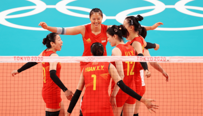 首胜！中国女排3-0意大利结束三连败，朱婷轮休，李盈莹大爆发
