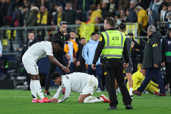 赛程紧逼！姆巴佩贝林累倒，皇马强硬表态：赛程不改就罢赛