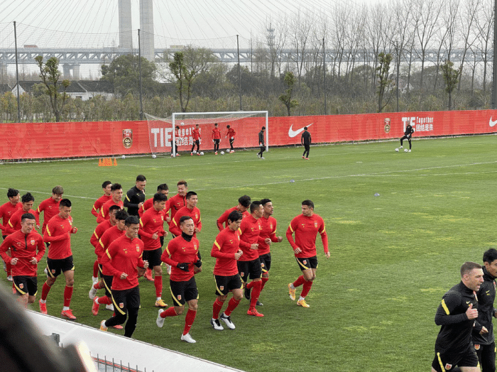 李铁: 很遗憾出现了很多伤病, 武磊是很重要的球员